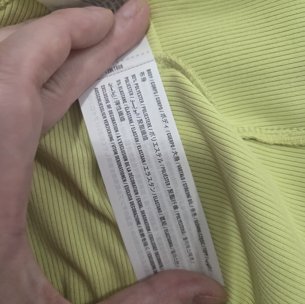 Button Tank - Picture 12 of 13